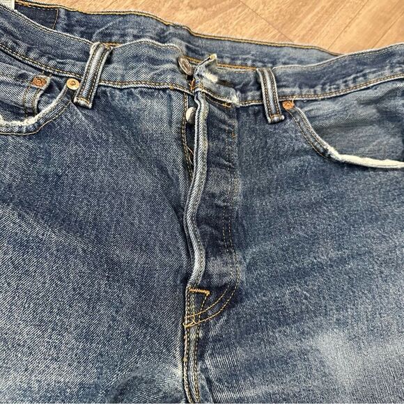 Levi’s Vintage 501 Straight Leg Distressed High Waisted Denim Jeans Pants - Picture 5 of 6